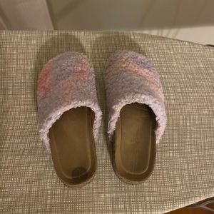 Kids slip on shoes